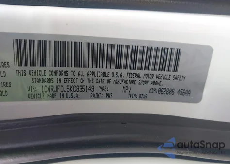 2019 Jeep Grand Cherokee Srt 4X4 from USA, damaged, VIN 1C4RJFDJ5KC835149